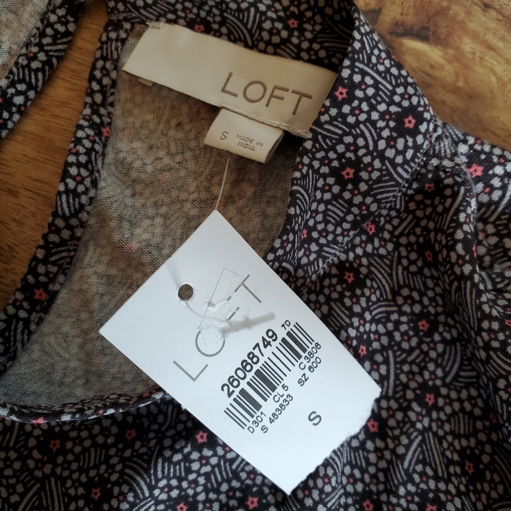 NEW LOFT Blouse Size Small Long Sleeve Floral - Picture 5 of 7